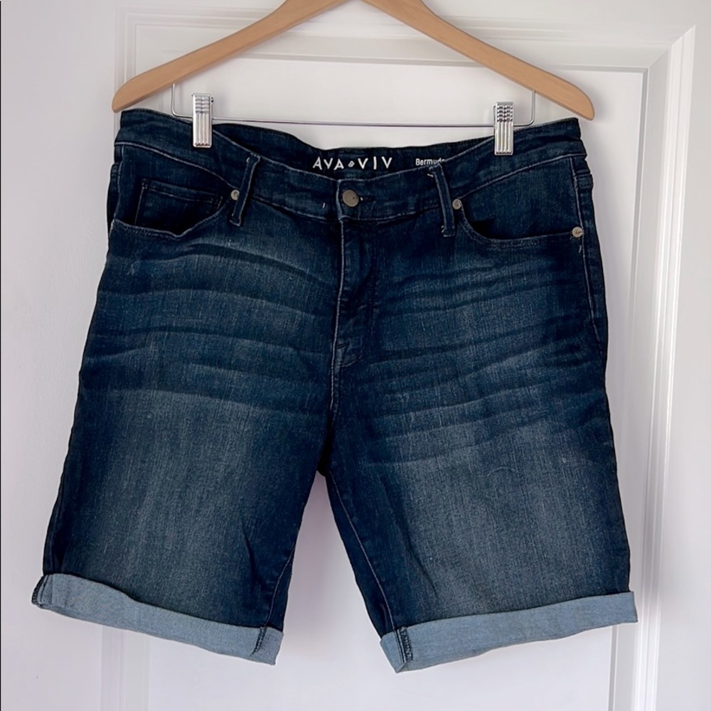 Size 18W Bermuda denim shorts